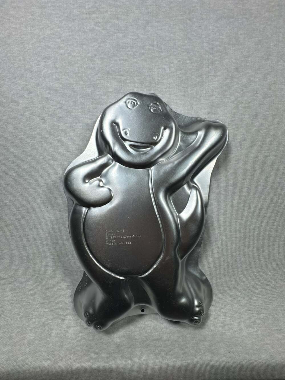 Wilton Barney Cake Pan 2105-6713 Vintage 1993 Aluminum Mold
